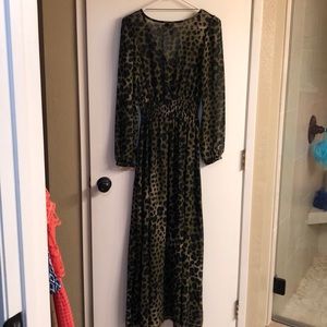 H&M Dresses - H&M OLIVE GREEN/BLK LEOPARD MAXI DRESS H&M Dresses - H&M OLIVE GREEN/BLK LEOPARD MAXI DRESS